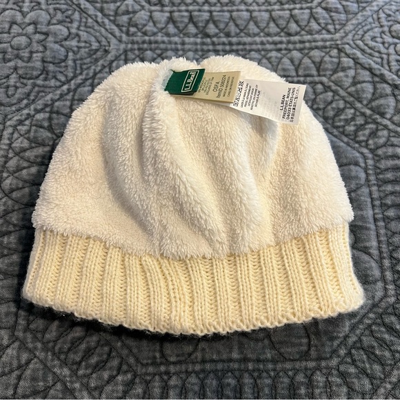 LL Bean Kids’ Cozy Cable Pom Hat. One size. Color ivory. - Picture 5 of 9